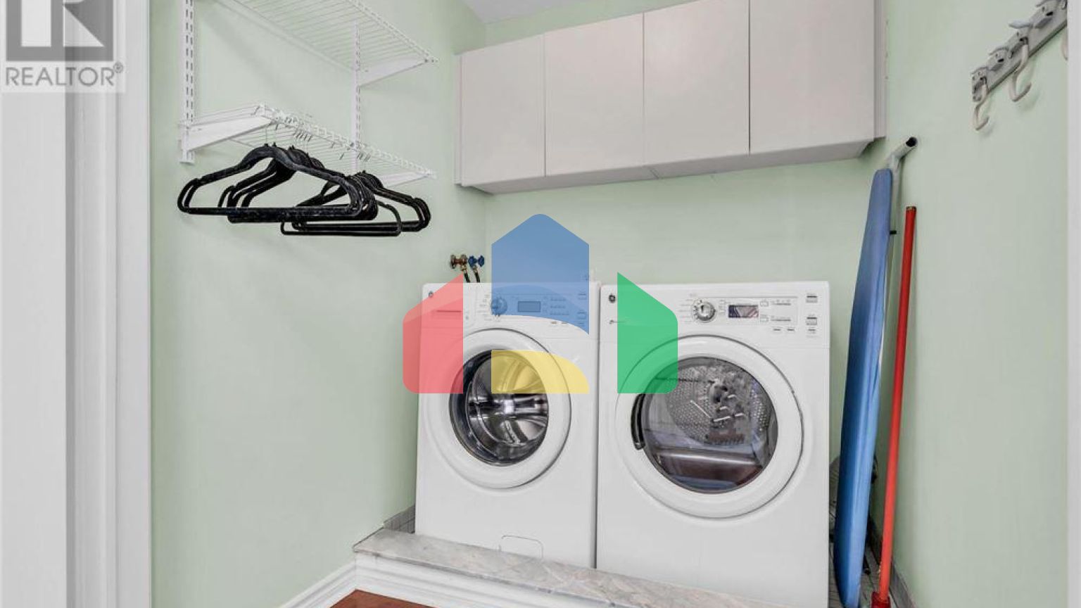 Residential - Townhouse - Halton Hills, Canada - Canada