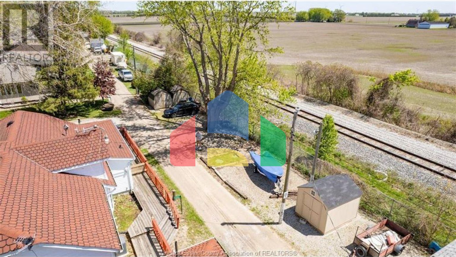 Residential - Single Family Home - Lakeshore, Canada - Canada