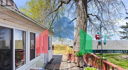 Residential - Single Family Home - Lakeshore, Canada - Canada