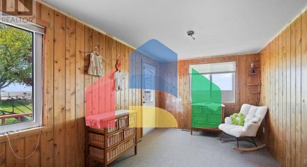 Residential - Single Family Home - Lakeshore, Canada - Canada