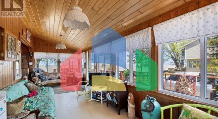 Residential - Single Family Home - Lakeshore, Canada - Canada