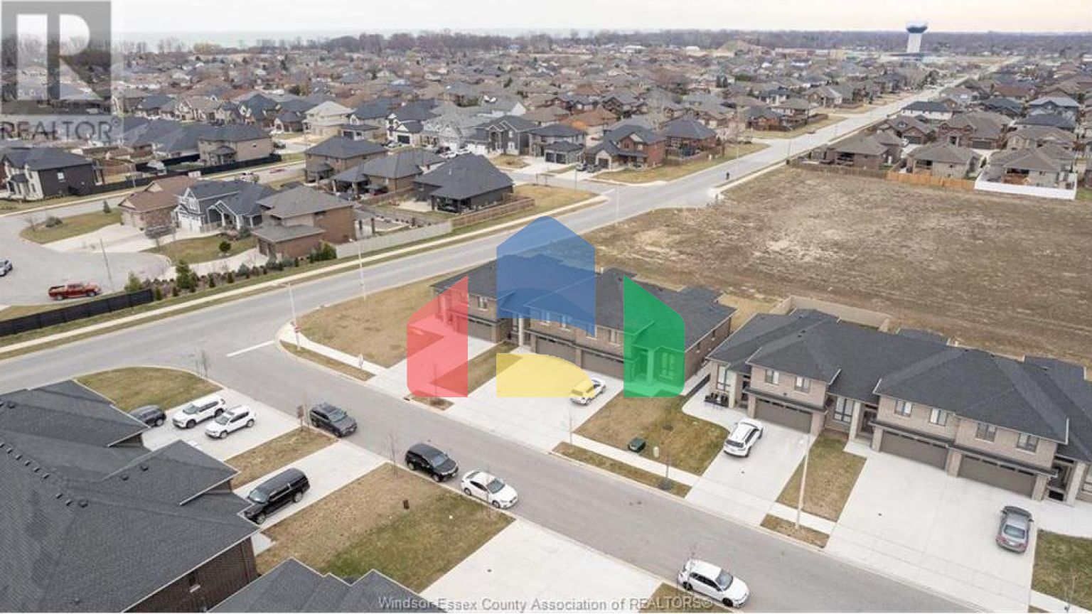 Residential - Single Family Home - Lakeshore, Canada - Canada