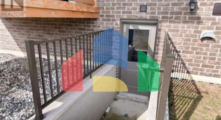 Residential - Single Family Home - Lakeshore, Canada - Canada