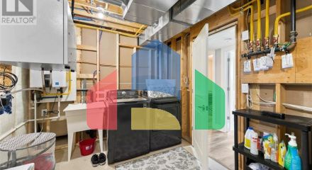 Residential - Single Family Home - Lakeshore, Canada - Canada