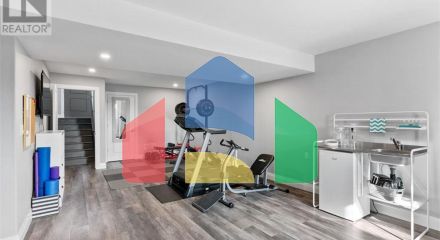 Residential - Single Family Home - Lakeshore, Canada - Canada