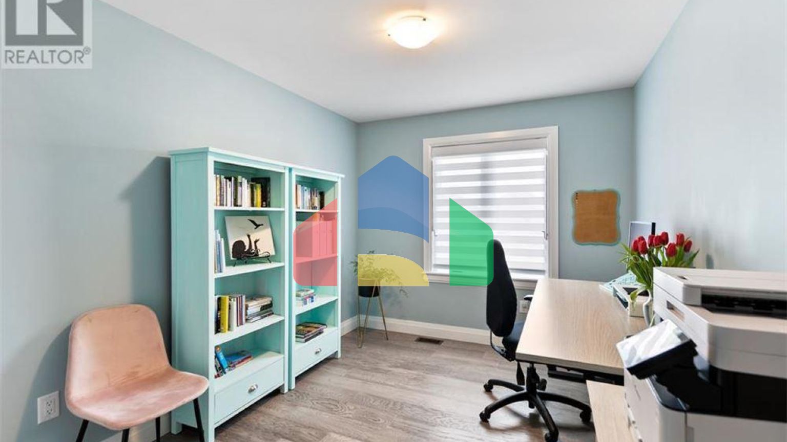 Residential - Single Family Home - Lakeshore, Canada - Canada