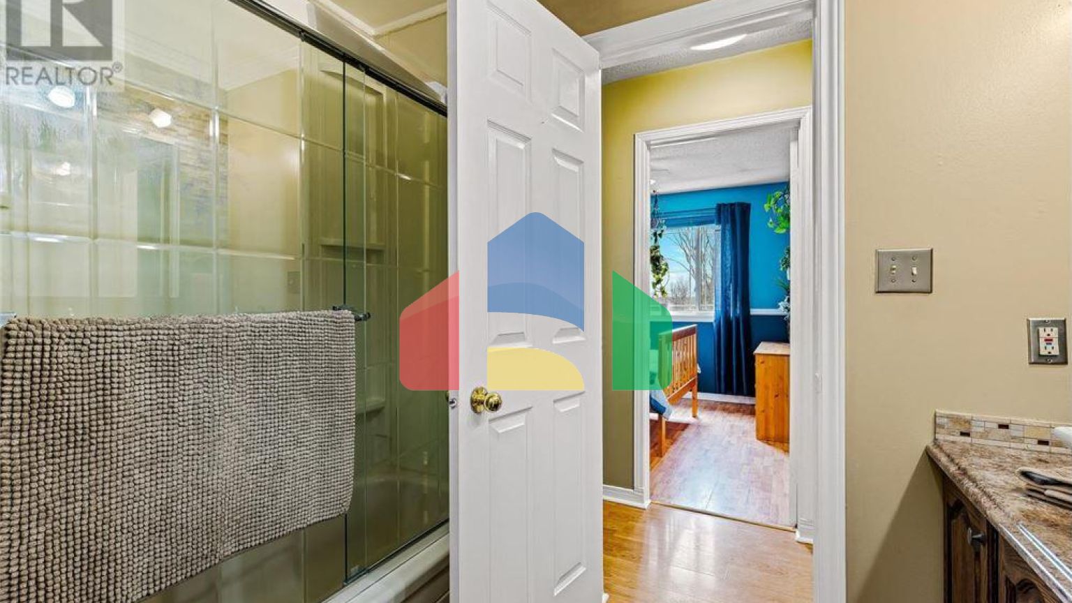 Residential - Single Family Home - Elizabethtown, Canada - Canada