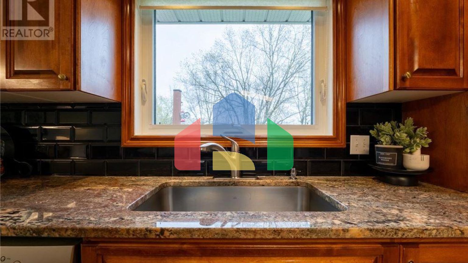 Residential - Single Family Home - Elizabethtown, Canada - Canada