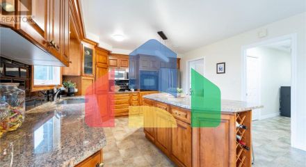 Residential - Single Family Home - Elizabethtown, Canada - Canada