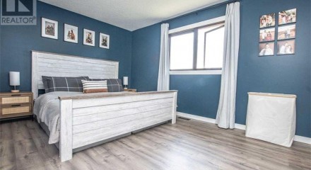 Residential - Single Family Home - Rycroft, Canada - Canada