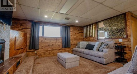 Residential - Single Family Home - Rycroft, Canada - Canada