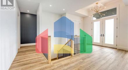 Residential - Single Family Home - Plympton-Wyoming, Canada - Canada