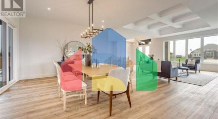 Residential - Single Family Home - Plympton-Wyoming, Canada - Canada