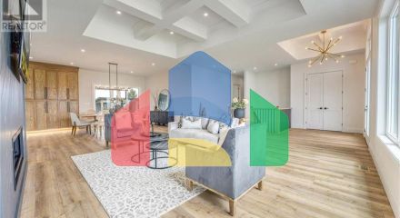 Residential - Single Family Home - Plympton-Wyoming, Canada - Canada