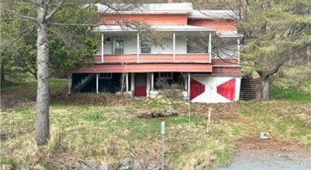 Residential - Two Level House - Saint-Léon-de-Standon, Canada - Canada