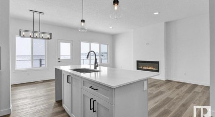 Residential - Single Family Home - Morinville, Canada - Canada