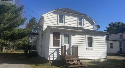 Residential - Single Family Home - Greenwood, Canada - Canada