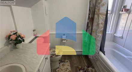 Residential - Single Family Home - Greenwood, Canada - Canada