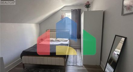 Residential - Single Family Home - Greenwood, Canada - Canada