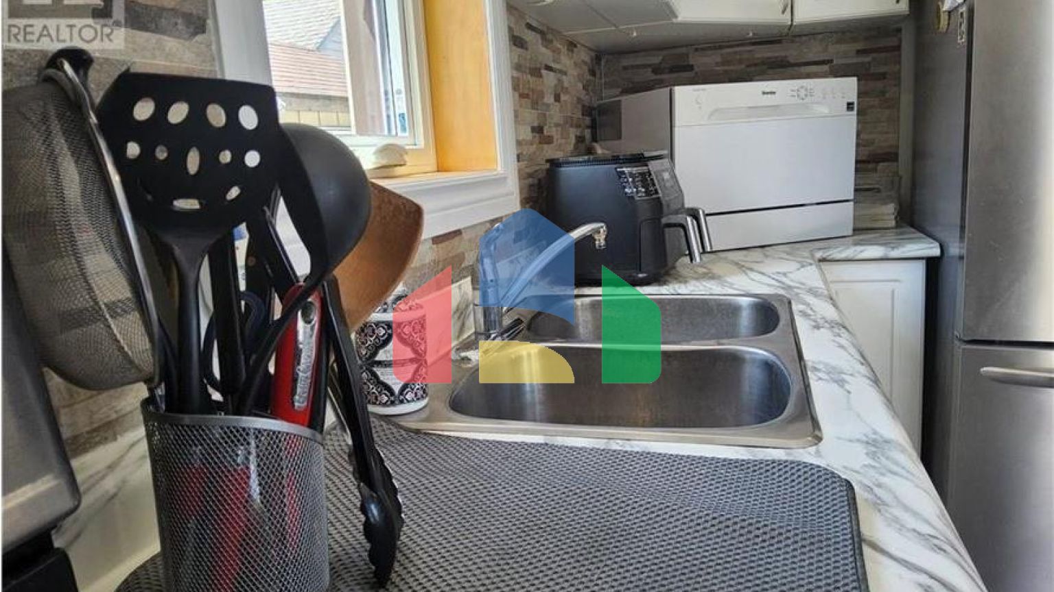 Residential - Single Family Home - Simcoe, Canada - Canada