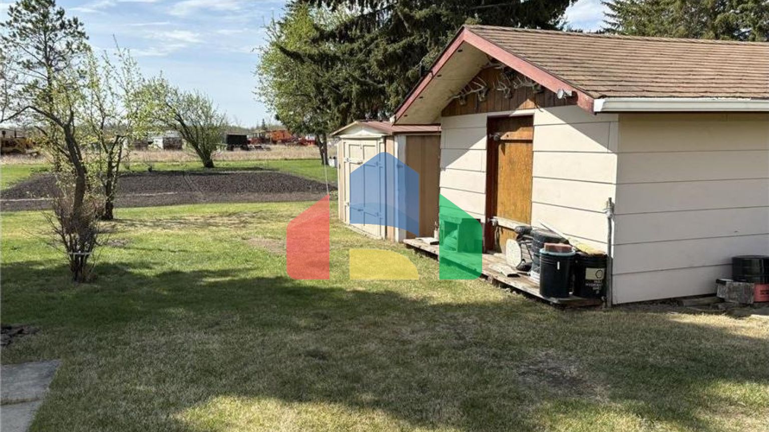 Residential - Single Family Home - Vilna, Canada - Canada