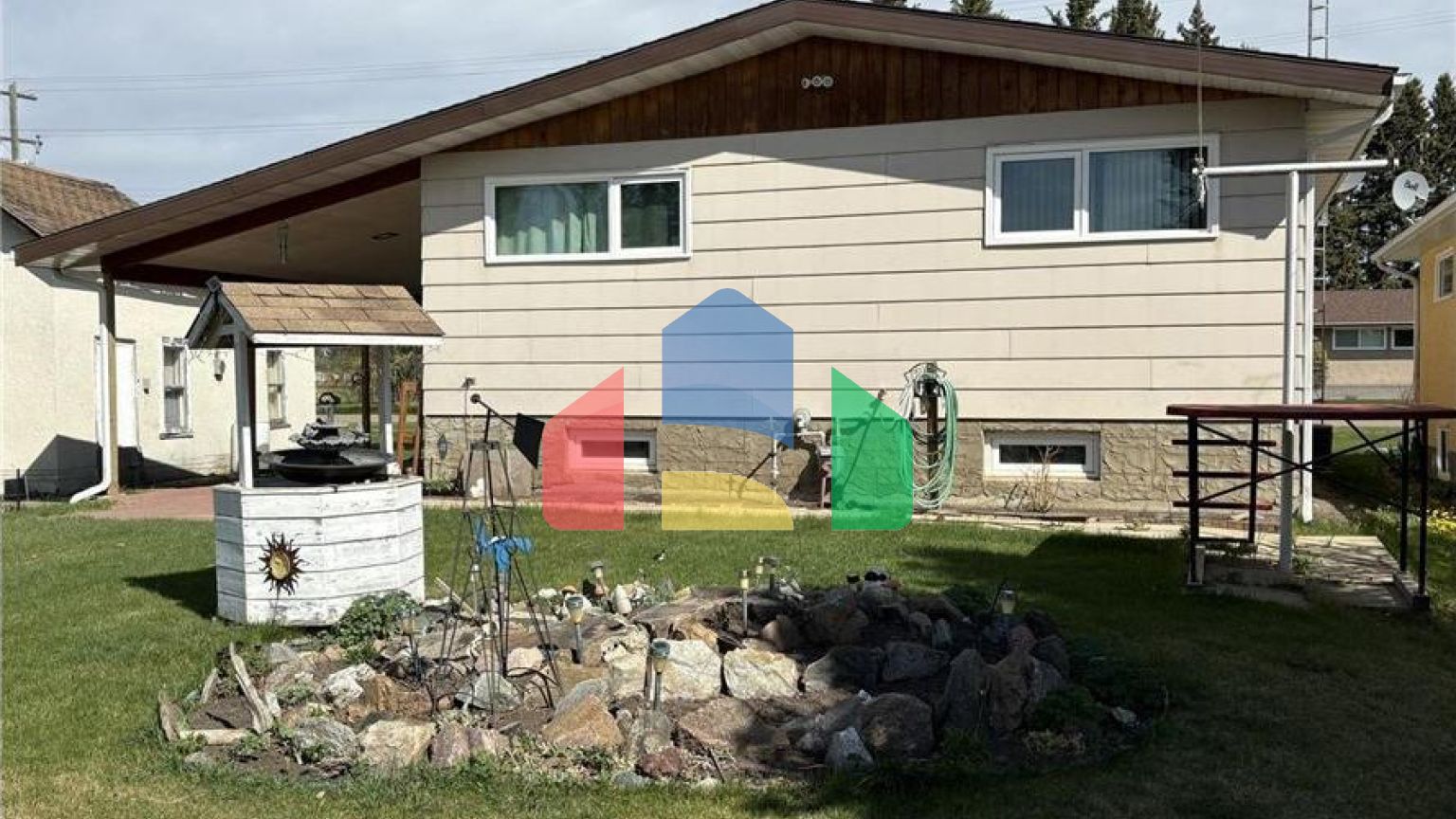 Residential - Single Family Home - Vilna, Canada - Canada