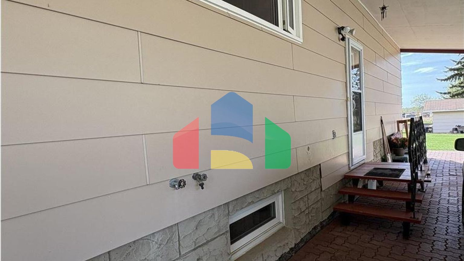 Residential - Single Family Home - Vilna, Canada - Canada