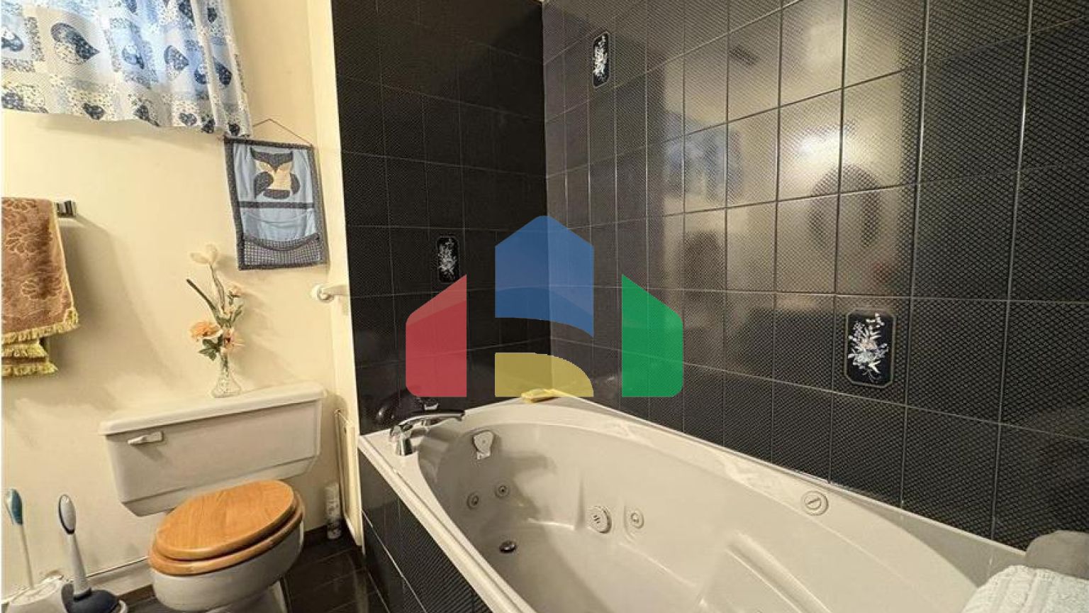 Residential - Single Family Home - Vilna, Canada - Canada