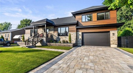 Residential - Bungalow - Pointe-Calumet, Canada - Canada