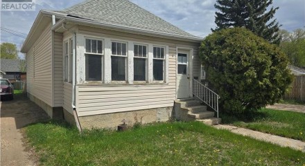 Residential - Single Family Home - Weyburn, Canada - Canada