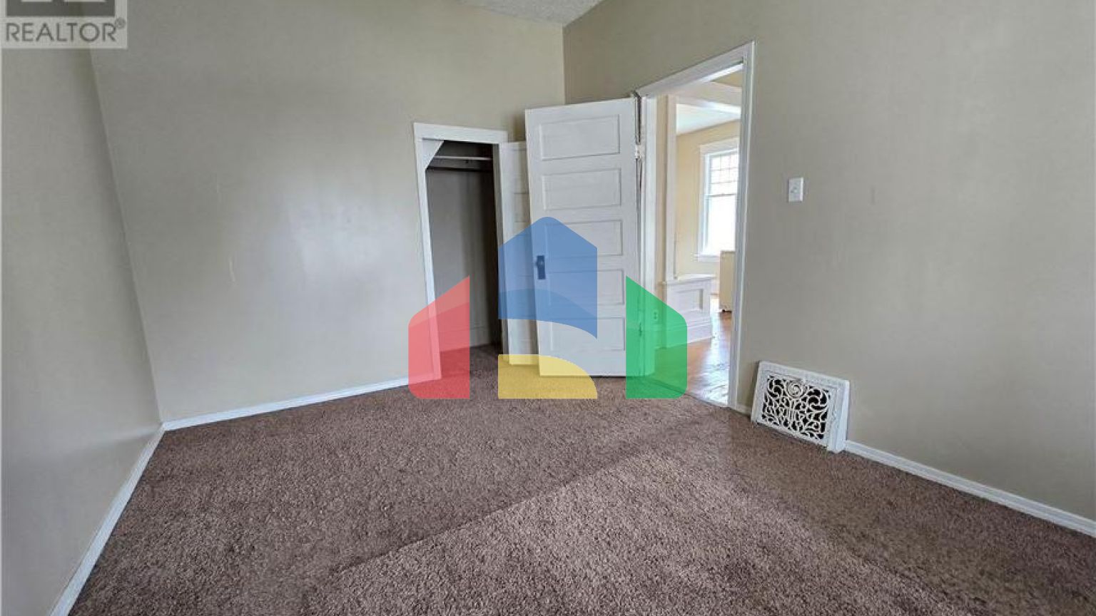 Residential - Single Family Home - Weyburn, Canada - Canada