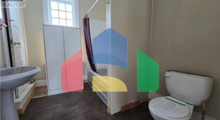 Residential - Single Family Home - Weyburn, Canada - Canada