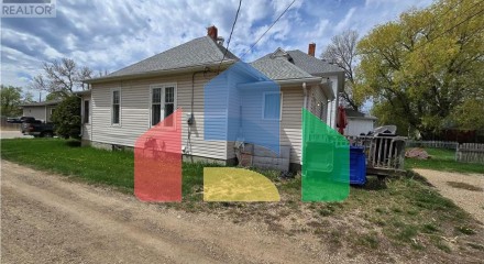 Residential - Single Family Home - Weyburn, Canada - Canada
