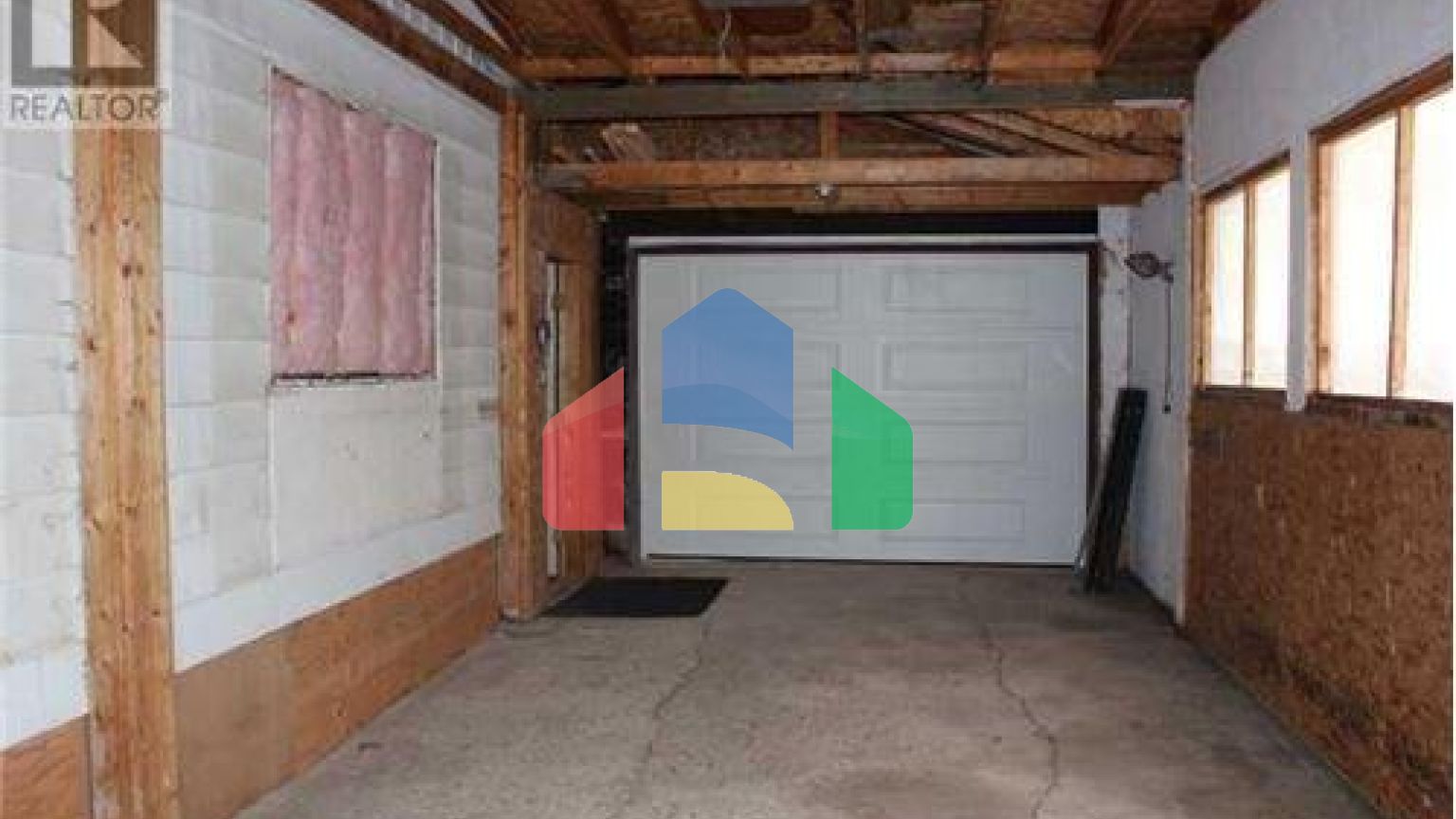 Residential - Single Family Home - Bow Island, Canada - Canada