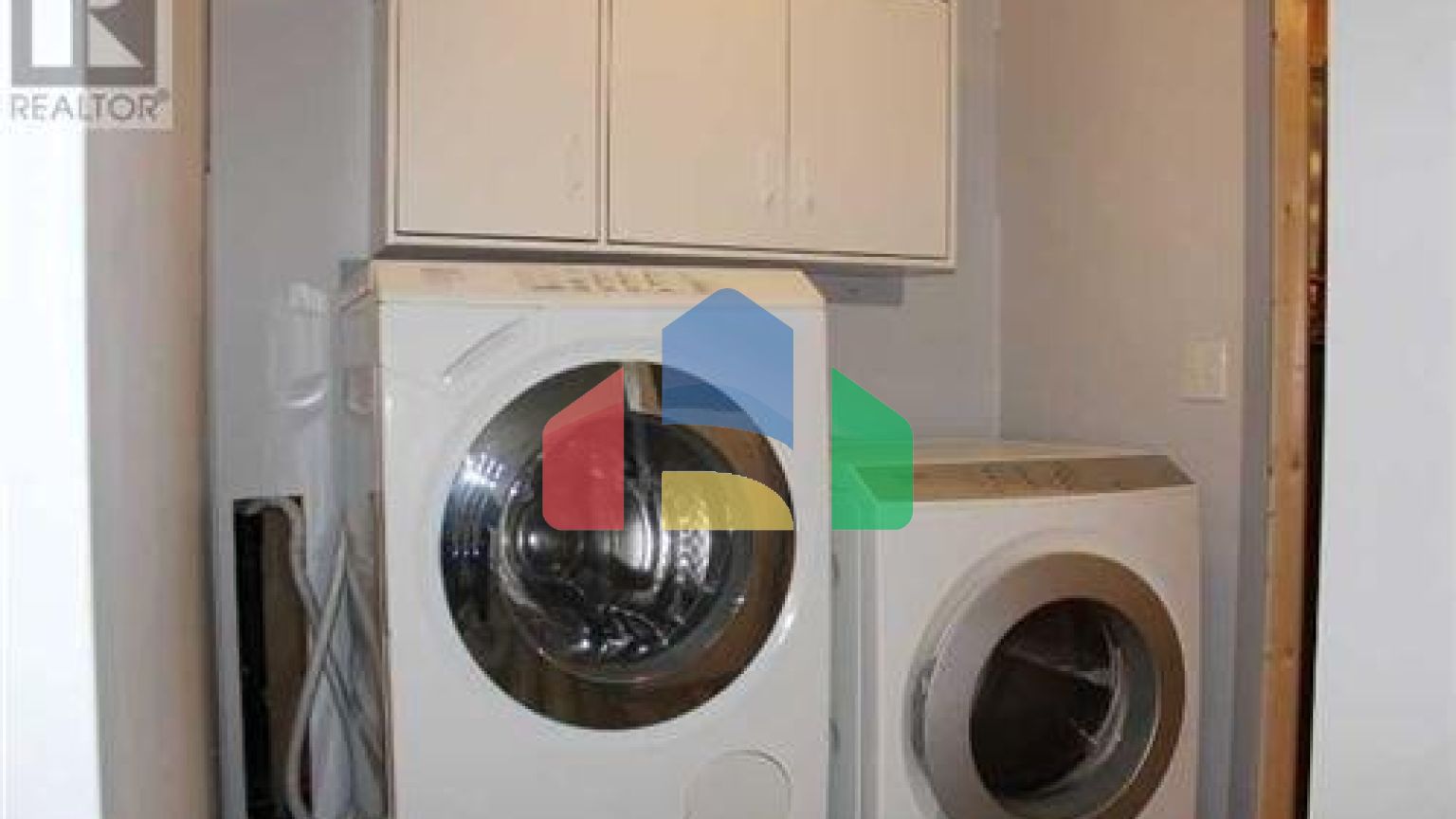 Residential - Single Family Home - Bow Island, Canada - Canada