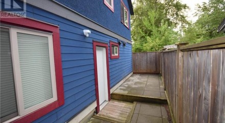 Residential - Single Family Home - Maple Ridge, Canada - Canada