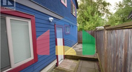 Residential - Single Family Home - Maple Ridge, Canada - Canada