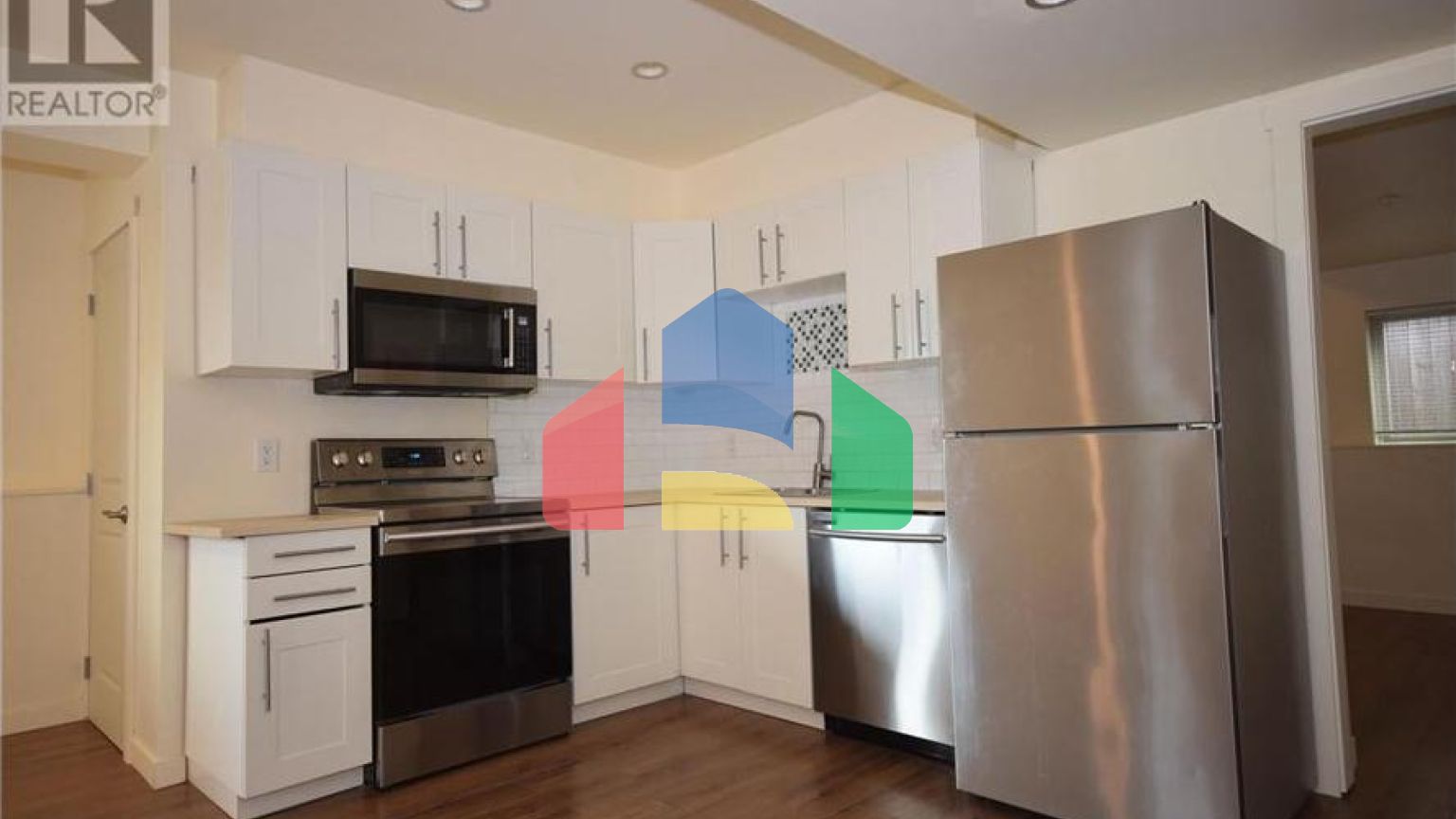 Residential - Single Family Home - Maple Ridge, Canada - Canada