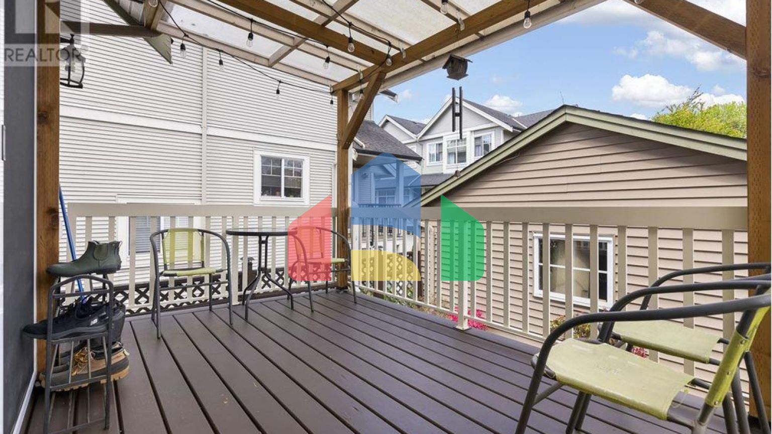 Residential - Single Family Home - Maple Ridge, Canada - Canada