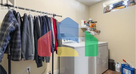 Residential - Single Family Home - Maple Ridge, Canada - Canada