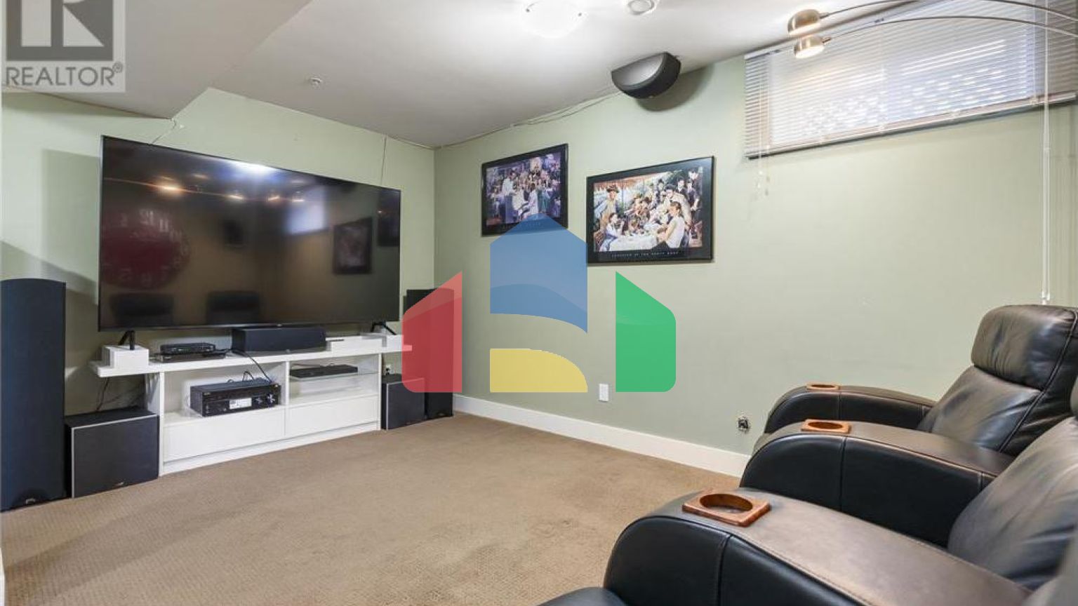 Residential - Single Family Home - Maple Ridge, Canada - Canada