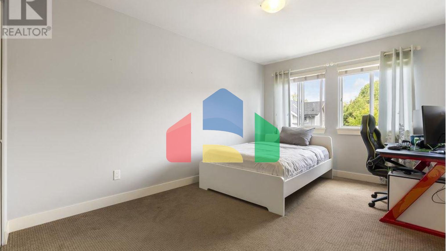 Residential - Single Family Home - Maple Ridge, Canada - Canada