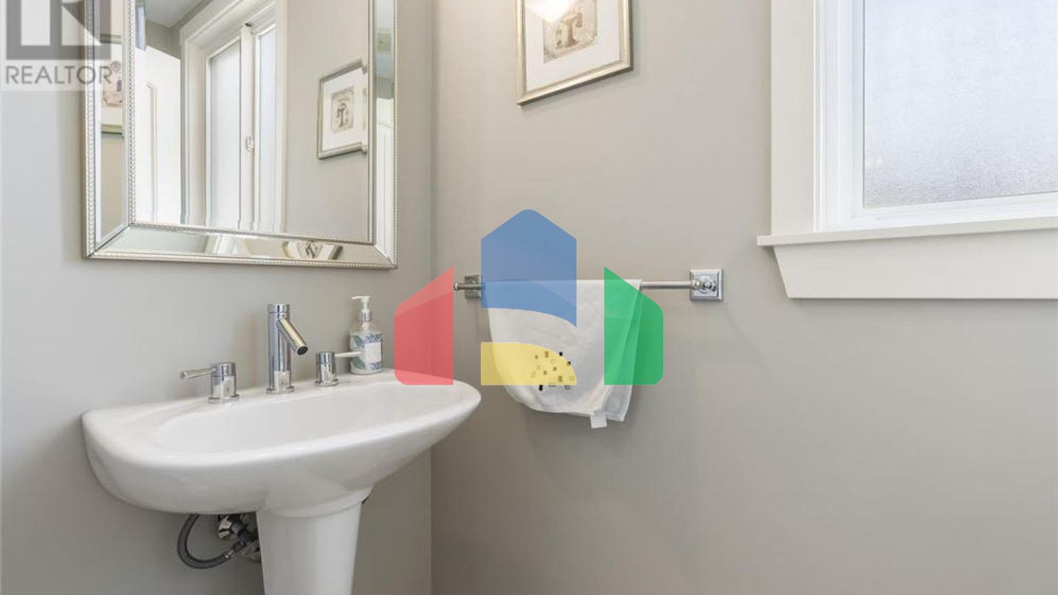 Residential - Single Family Home - Maple Ridge, Canada - Canada