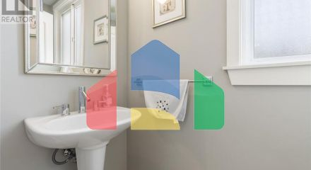 Residential - Single Family Home - Maple Ridge, Canada - Canada