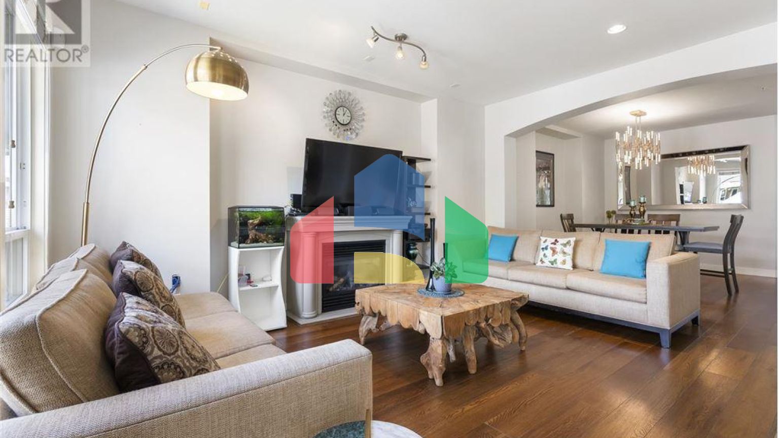 Residential - Single Family Home - Maple Ridge, Canada - Canada