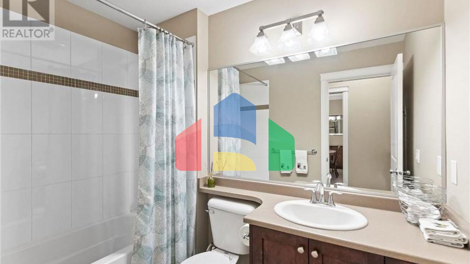 Residential - Condo/Apartment - Maple Ridge, Canada - Canada