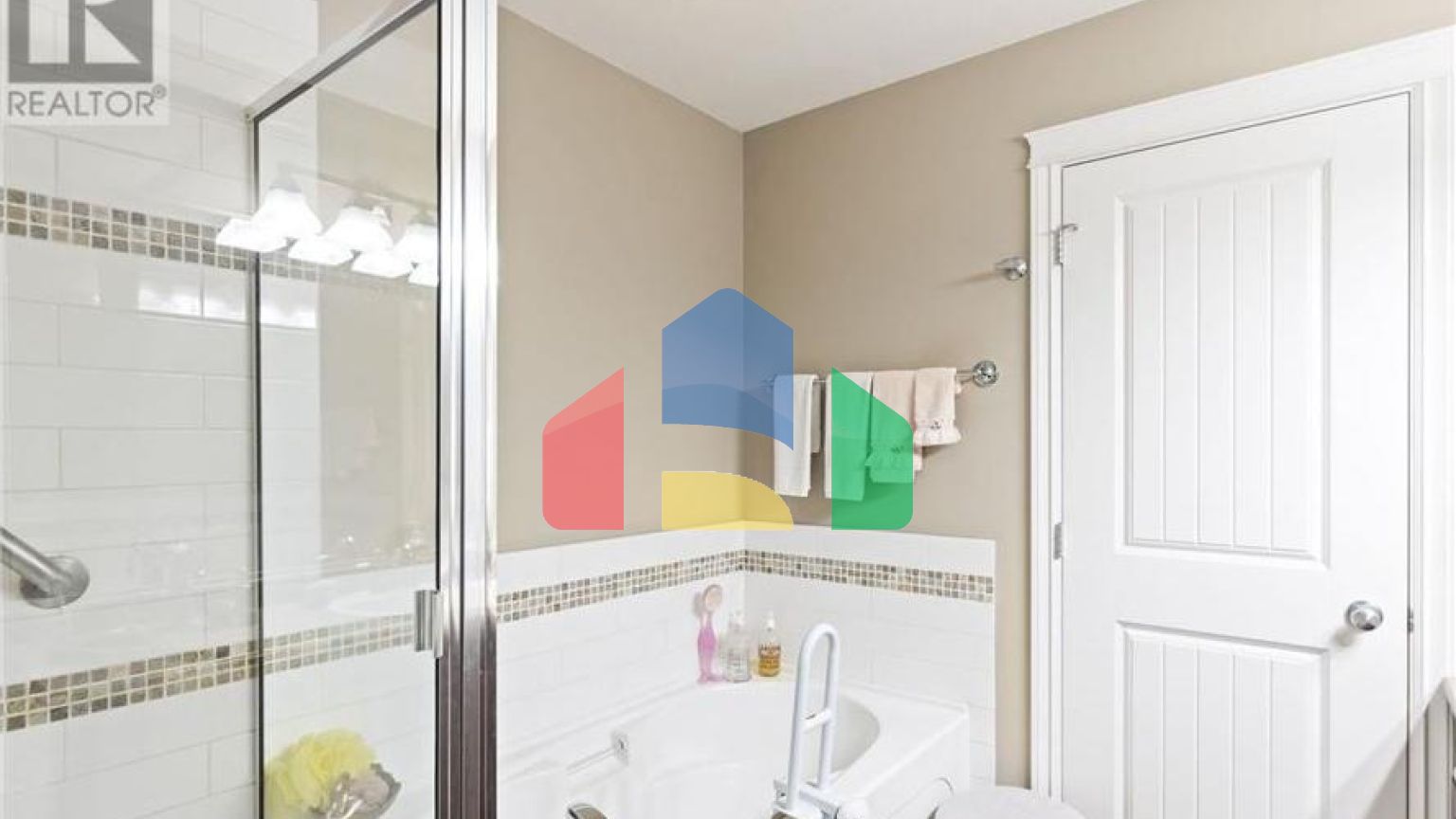 Residential - Condo/Apartment - Maple Ridge, Canada - Canada