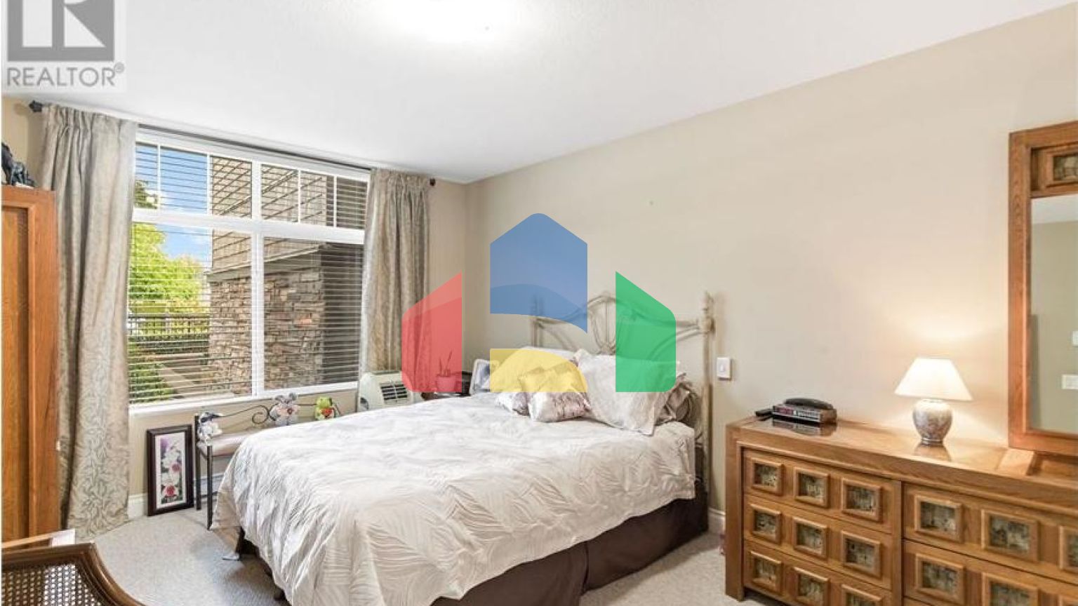 Residential - Condo/Apartment - Maple Ridge, Canada - Canada