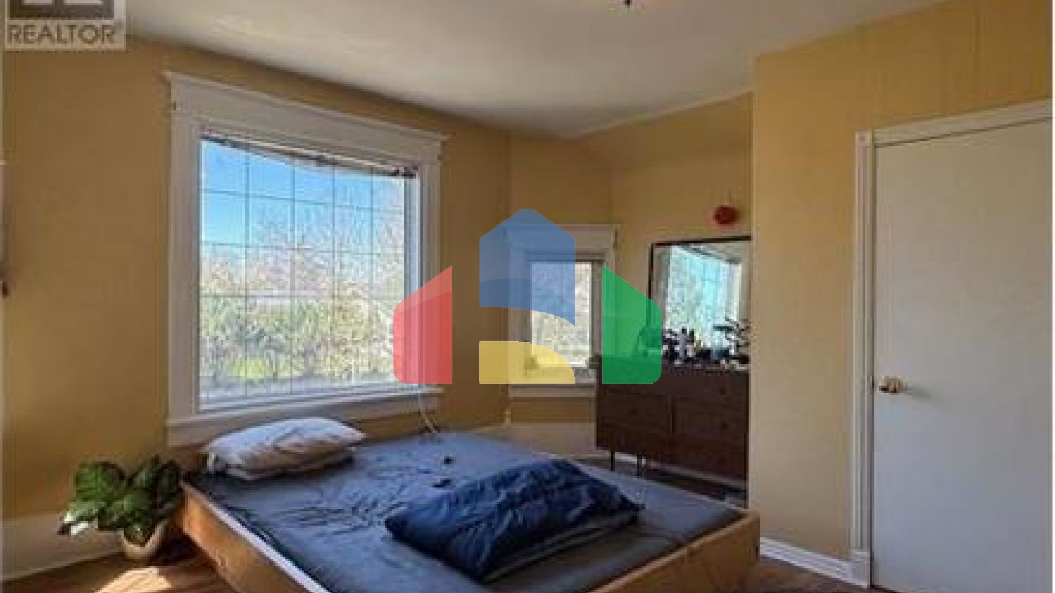 Residential - Single Family Home - Melville, Canada - Canada