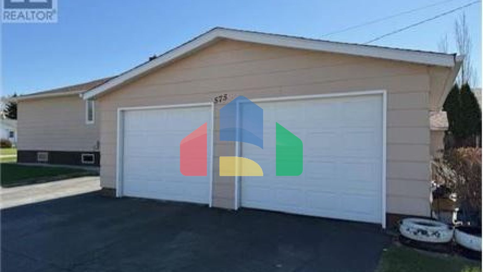 Residential - Single Family Home - Melville, Canada - Canada